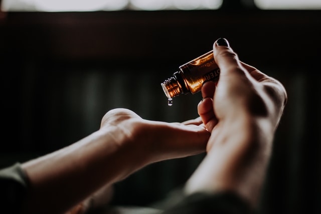 Receding Hairline In Men: Causes And Treatment Options 4 essential oil